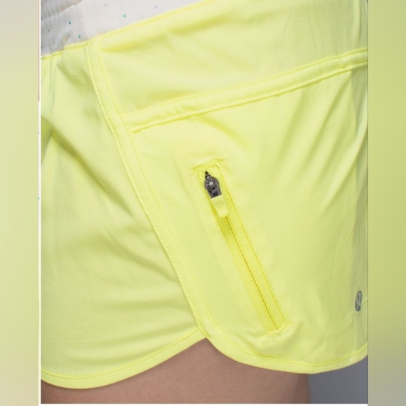 🍋Lululemon Short II with 4-way Stretch- size 10- used condition🍋 - Picture 4 of 9